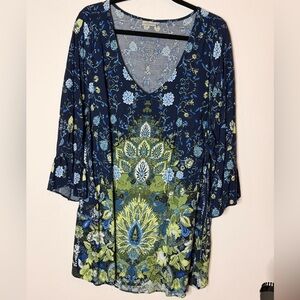 Avenue Floral V-Neck Blouse - Navy and Olive